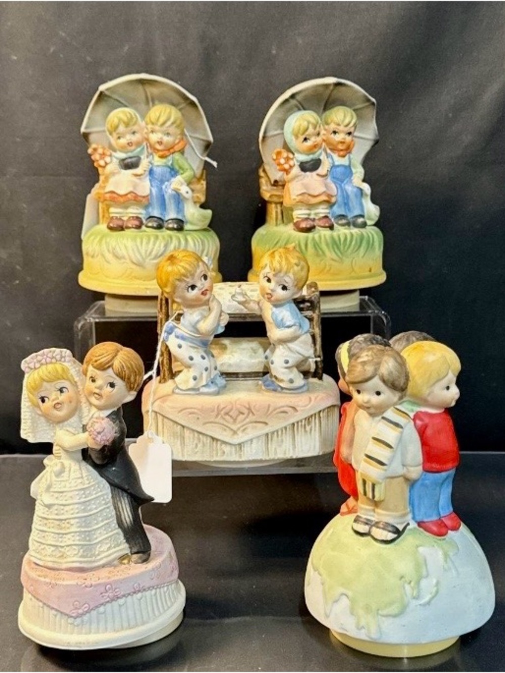 Music boxes figurines lot of 5 ceramic from 1980s